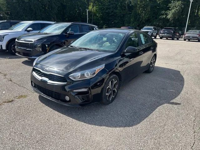 2019 Kia Forte LXS FWD photo