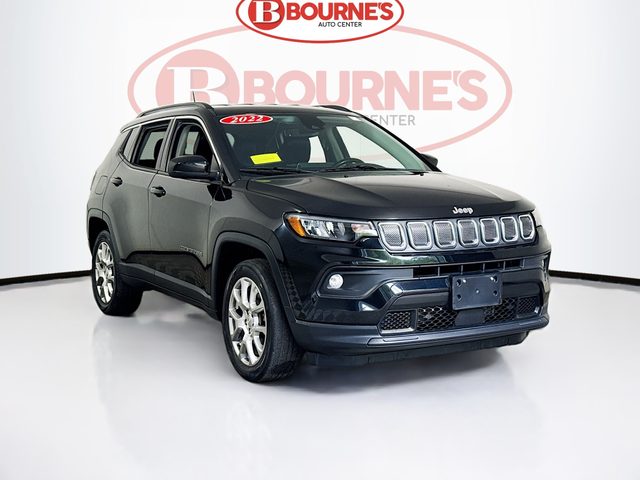 2022 Jeep Compass Latitude Lux 4WD photo