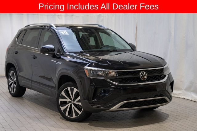 2022 Volkswagen Taos SE FWD photo