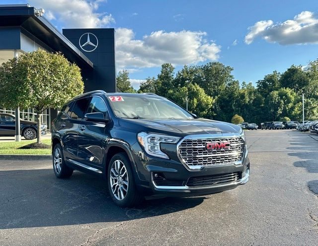 2022 GMC Terrain Denali AWD photo