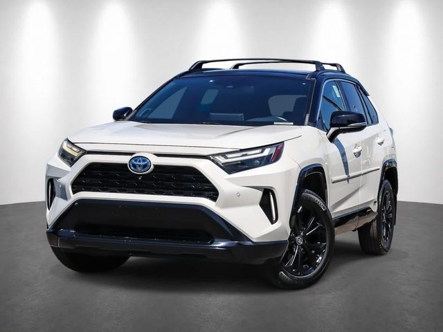 2022 Toyota RAV4 Hybrid XSE AWD photo