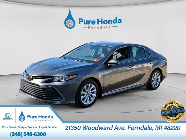 2022 Toyota Camry LE FWD photo