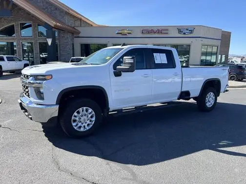 2022 Chevrolet Silverado 3500HD LT 4WD photo