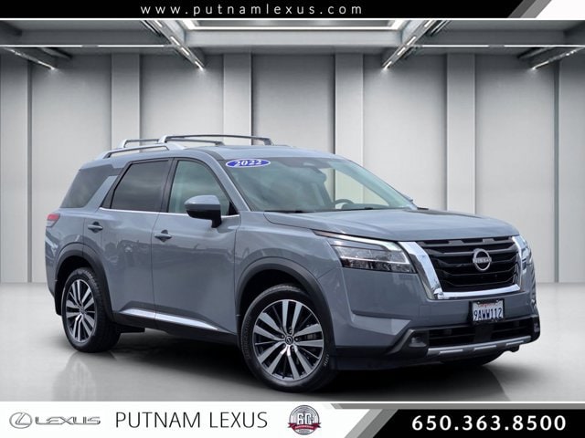 2022 Nissan Pathfinder Platinum 4WD photo