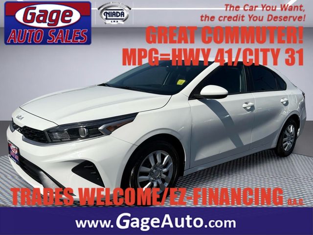 2022 Kia Forte FE FWD photo