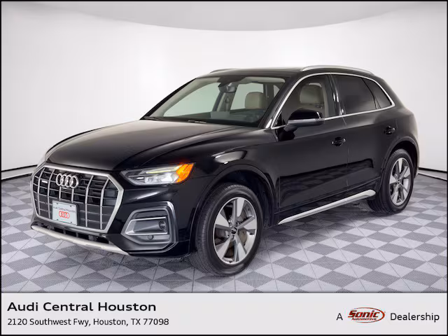 2022 Audi Q5 Premium Plus AWD photo