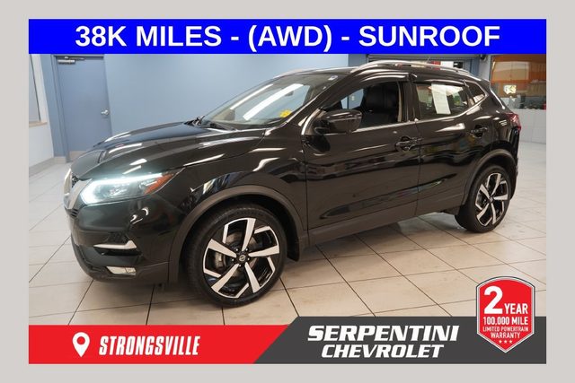 2022 Nissan Rogue Sport SL AWD photo