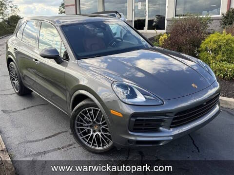2022 Porsche Cayenne  AWD photo