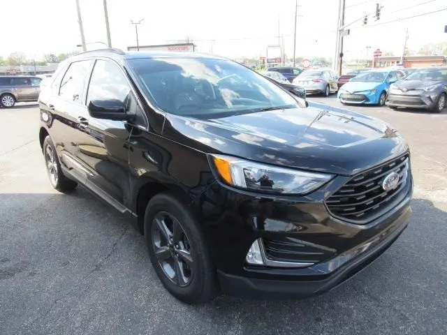 2022 Ford Edge SEL AWD photo