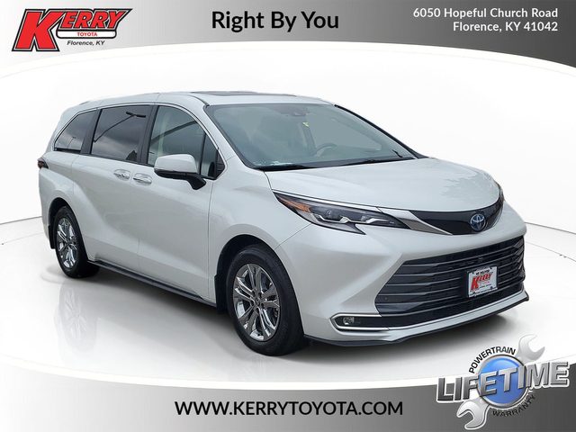 2022 Toyota Sienna Platinum AWD photo