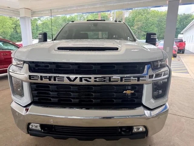 2022 Chevrolet Silverado 2500HD LT 4WD photo