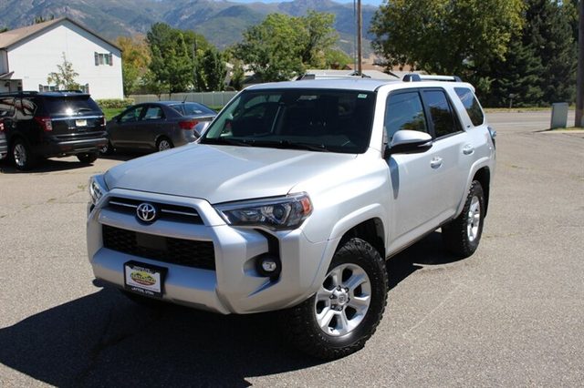 2022 Toyota 4Runner SR5 Premium 4WD photo