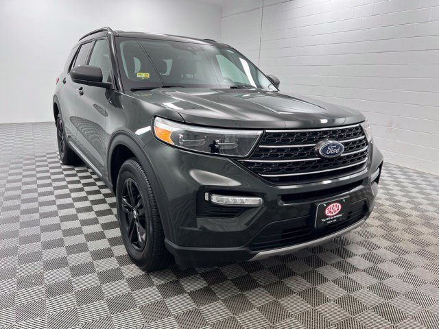 2022 Ford Explorer XLT 4WD photo