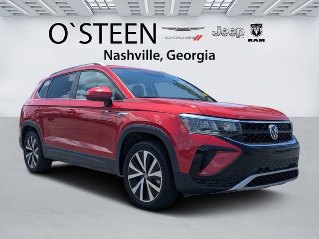 2022 Volkswagen Taos SE AWD photo