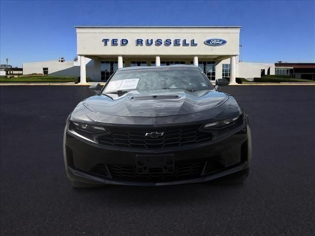 2022 Chevrolet Camaro LT1 RWD photo