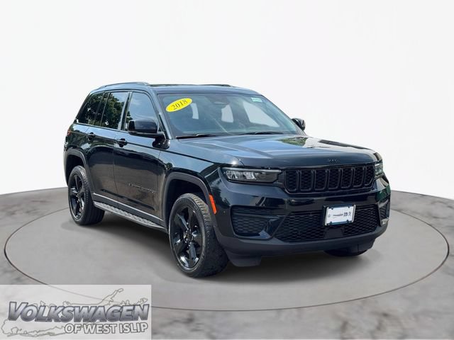 2022 Jeep Grand Cherokee Altitude 4WD photo