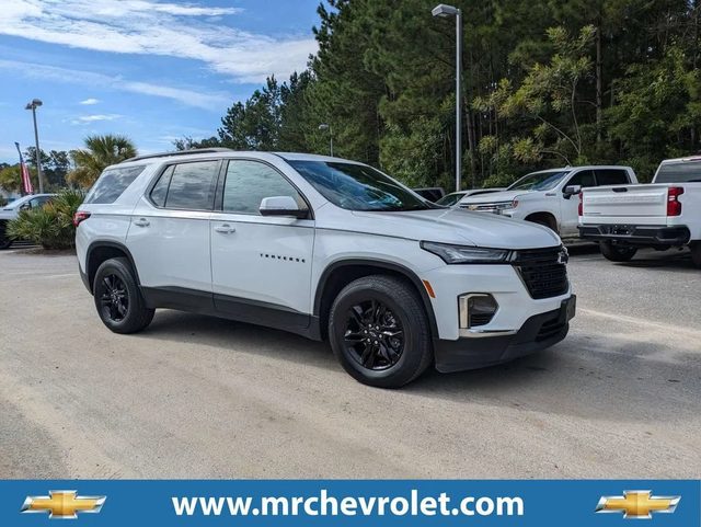 2022 Chevrolet Traverse LT Cloth AWD photo