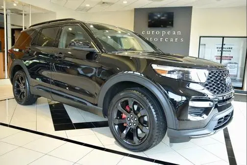2022 Ford Explorer ST 4WD photo