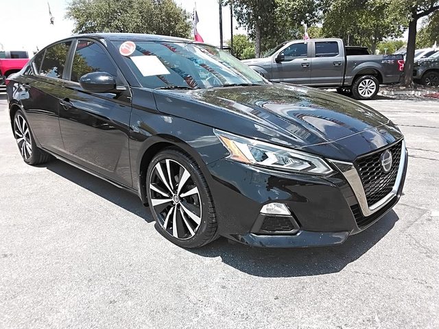 2022 Nissan Altima 2.5 SR FWD photo