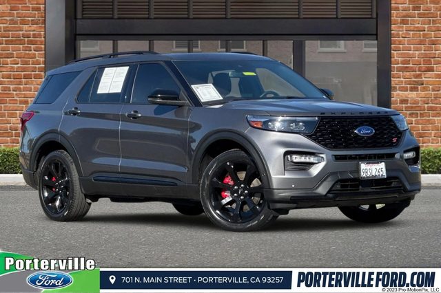 2022 Ford Explorer ST 4WD photo