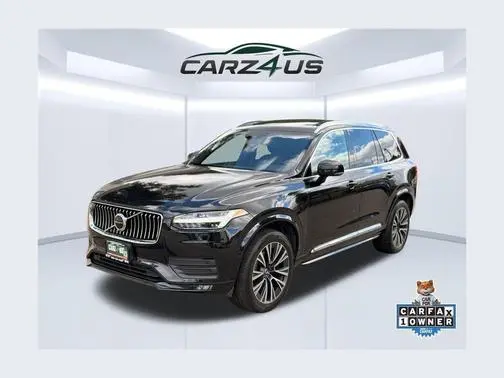 2022 Volvo XC90 Momentum AWD photo