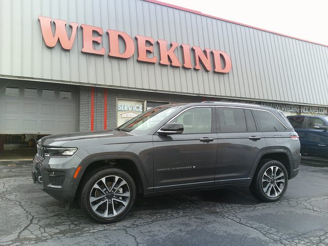 2022 Jeep Grand Cherokee Overland 4WD photo