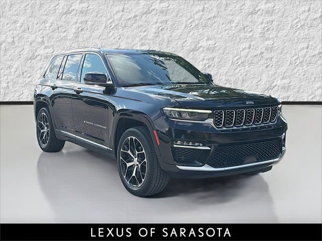 2022 Jeep Grand Cherokee Summit Reserve 4WD photo
