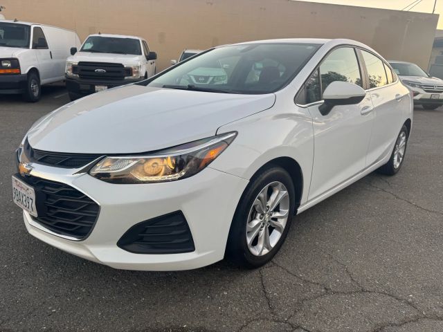 2019 Chevrolet Cruze LT FWD photo