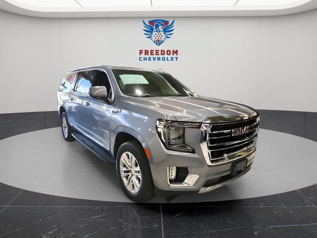 2022 GMC Yukon XL SLT 4WD photo