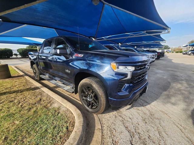 2022 Chevrolet Silverado 1500 RST 4WD photo
