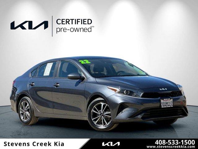 2022 Kia Forte LXS FWD photo