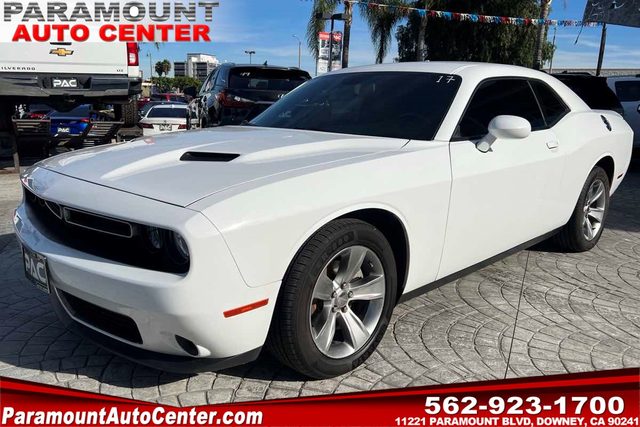2019 Dodge Challenger SXT RWD photo