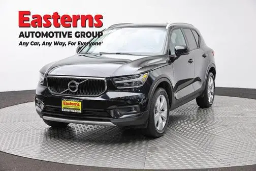 2022 Volvo XC40 Momentum AWD photo
