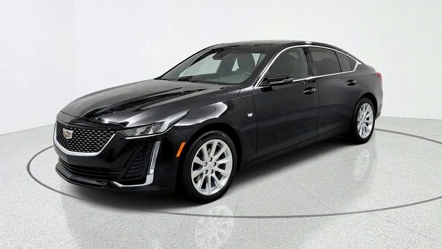 2022 Cadillac CT5 Luxury AWD photo