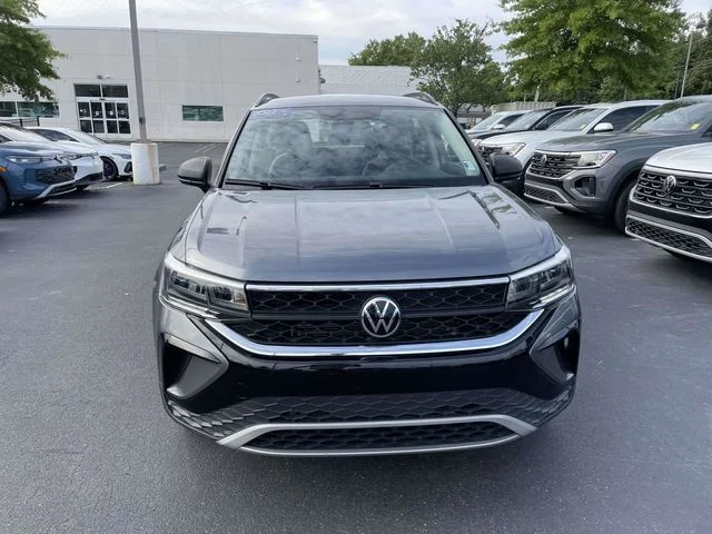 2022 Volkswagen Taos S FWD photo