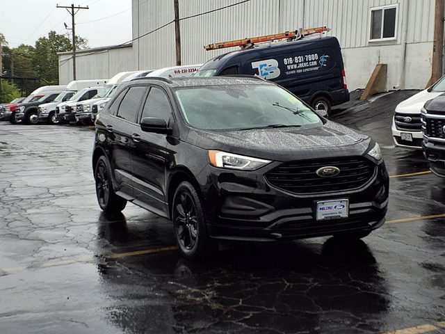 2022 Ford Edge SE AWD photo