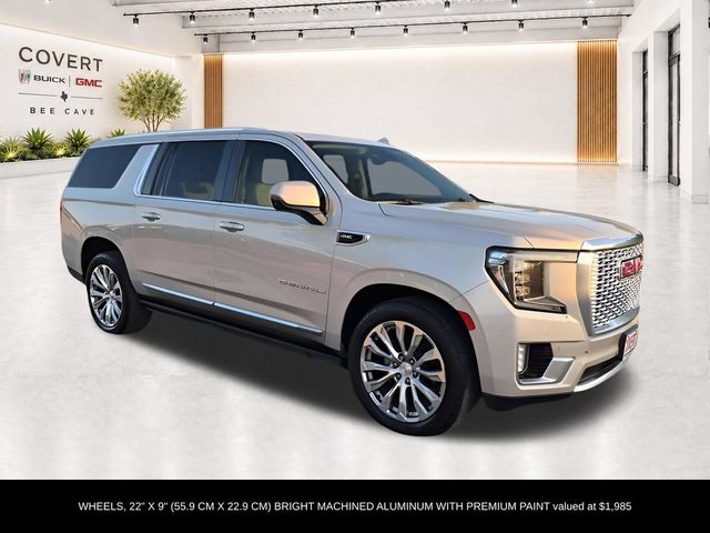 2022 GMC Yukon XL Denali 4WD photo