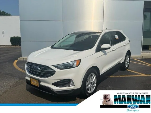 2022 Ford Edge SEL AWD photo
