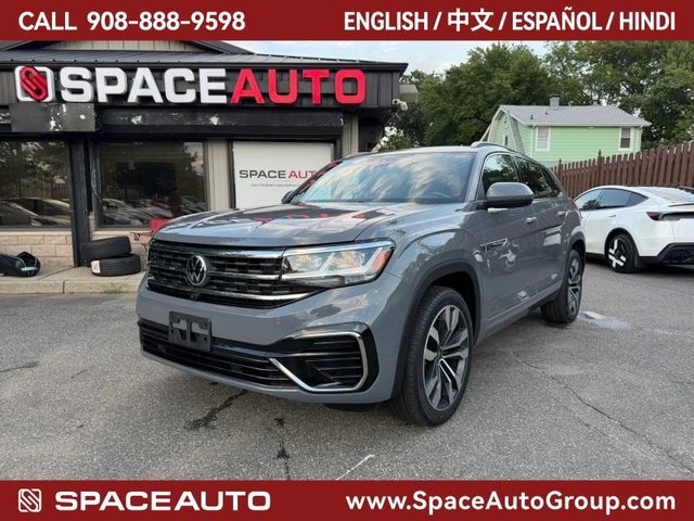 2022 Volkswagen Atlas Cross Sport 3.6L V6 SEL Premium R-Line AWD photo