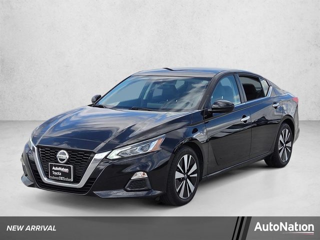 2021 Nissan Altima 2.5 SV FWD photo