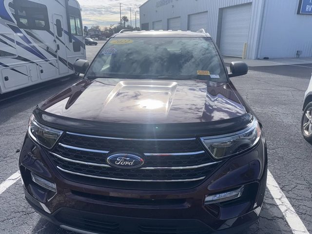 2022 Ford Explorer XLT 4WD photo