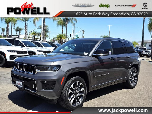 2022 Jeep Grand Cherokee Overland RWD photo