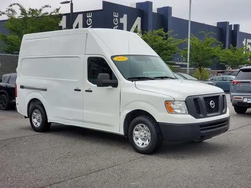 2019 Nissan NV Cargo SV RWD photo