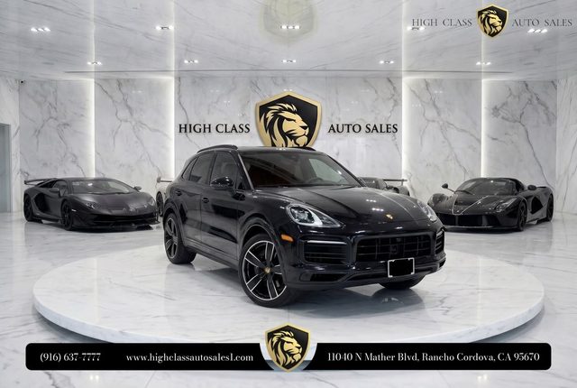 2022 Porsche Cayenne  AWD photo