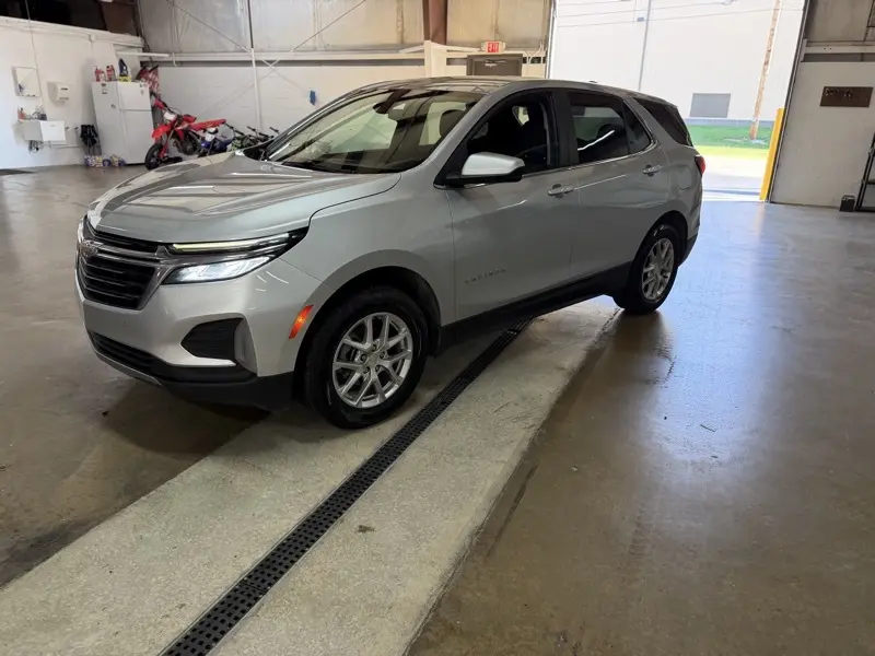 2022 Chevrolet Equinox LT AWD photo