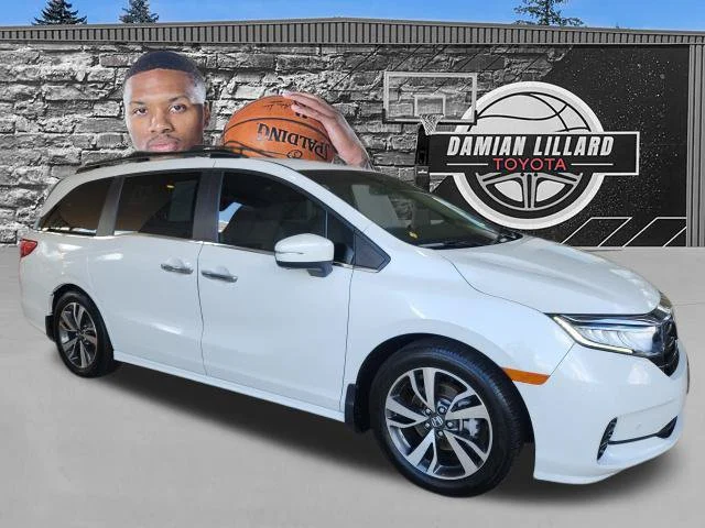 2022 Honda Odyssey Touring FWD photo