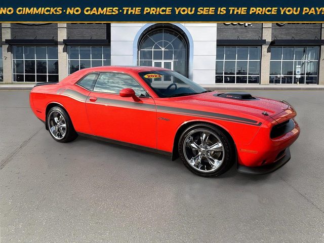2022 Dodge Challenger R/T Scat Pack RWD photo