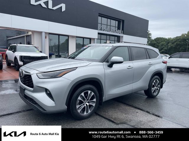 2022 Toyota Highlander XLE AWD photo
