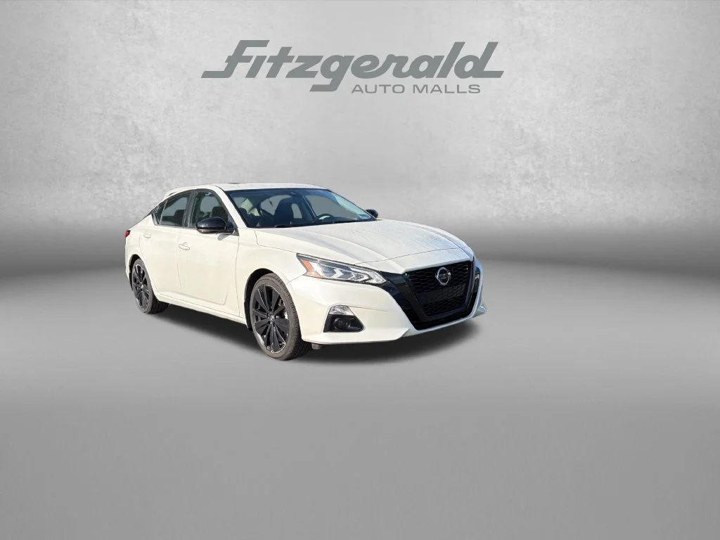 2022 Nissan Altima 2.5 SR FWD photo