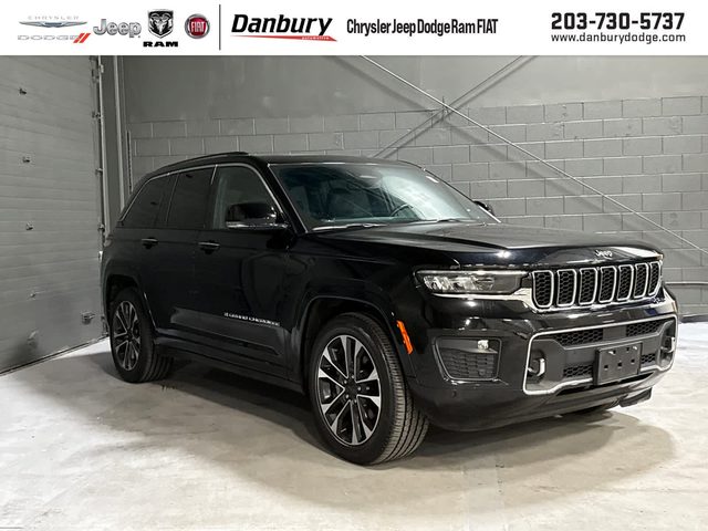 2022 Jeep Grand Cherokee Overland 4WD photo